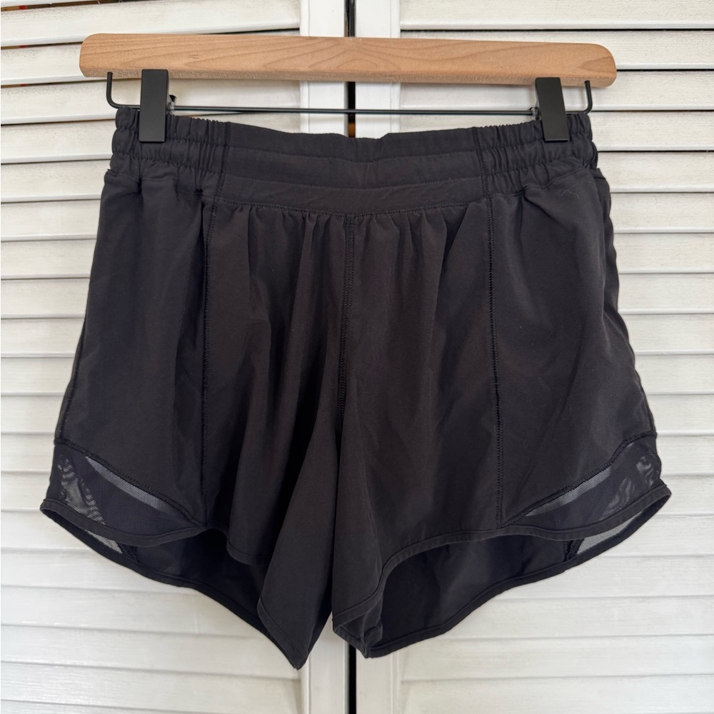 lululemon Hotty Hot Low-Rise Lined 4” Shorts